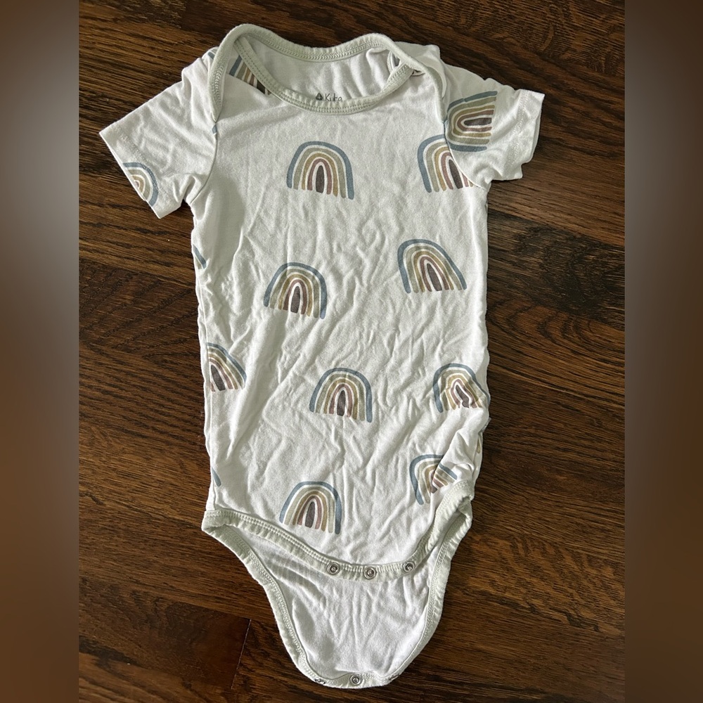 Kyte BABY Rainbow Bodysuit 18-24 months